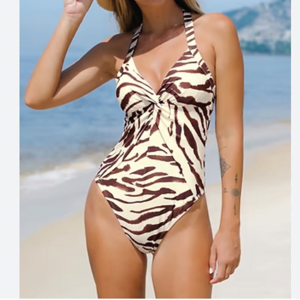 Cupshe Brown & Cream Zebra Print One Piece Swimsuit Twist Halter Neckline NWT S